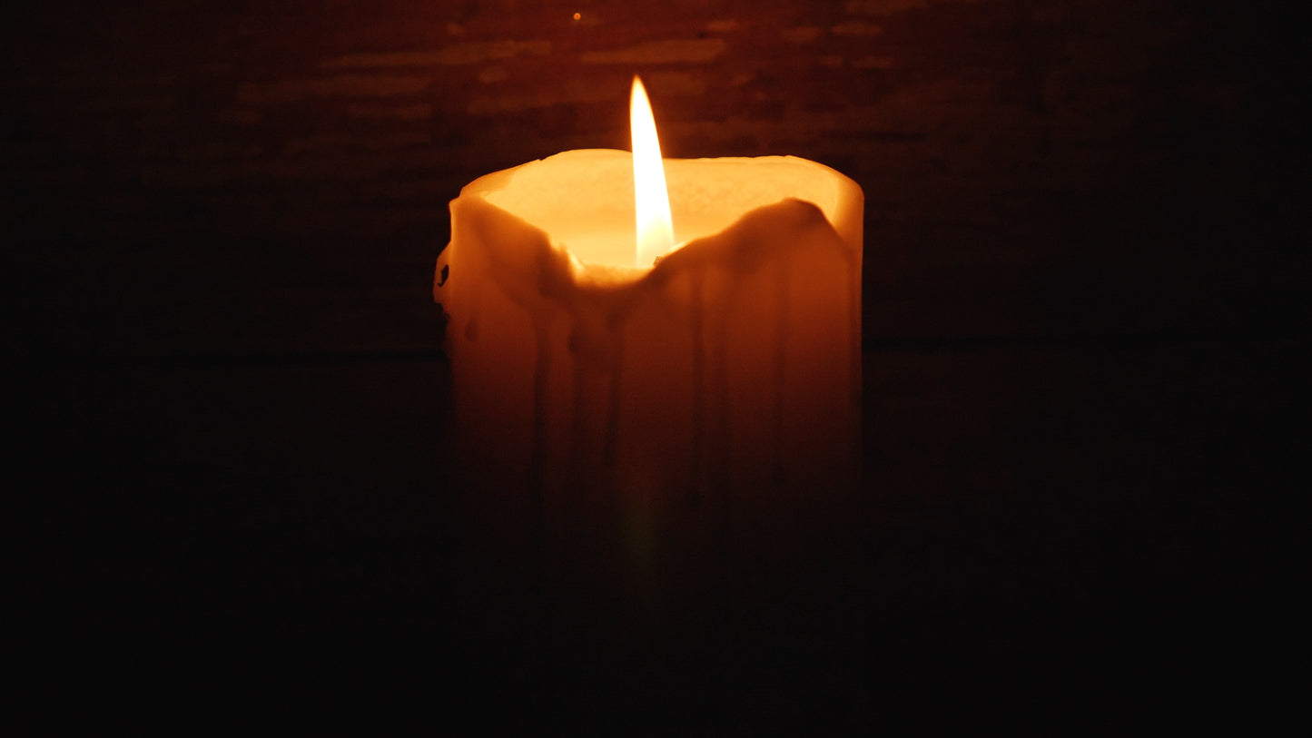 Christmas Candles Center Up