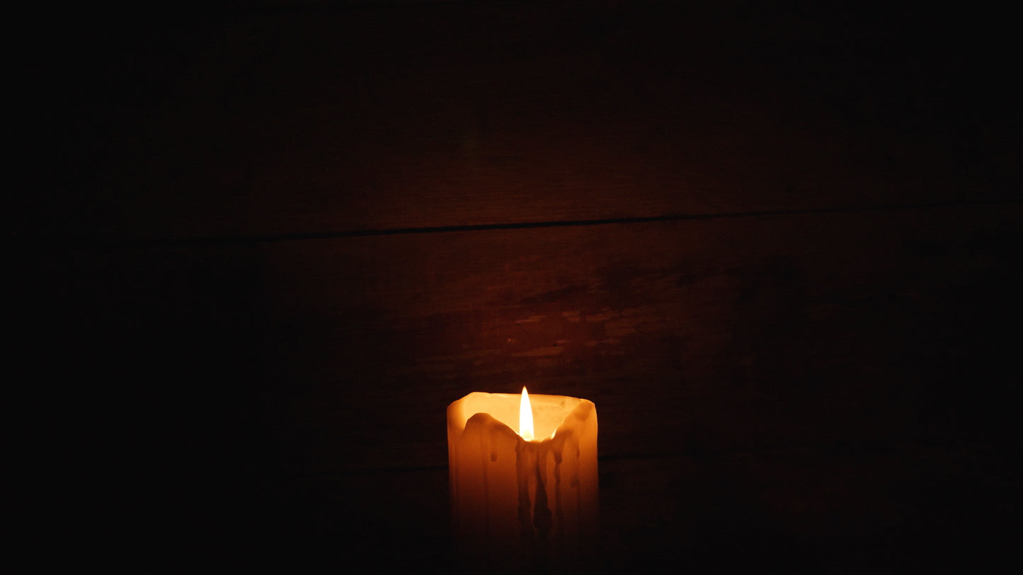 Christmas Candles Single Center