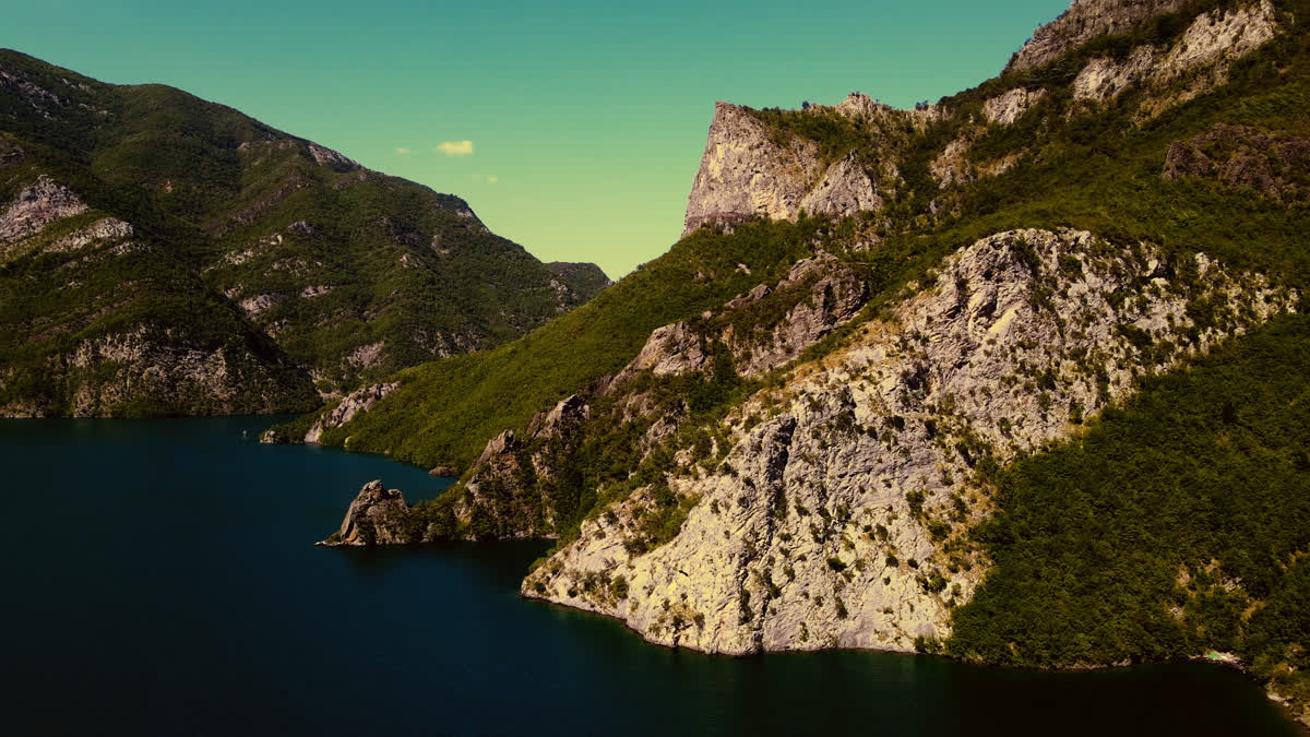 Vintage Lake 2 Alt